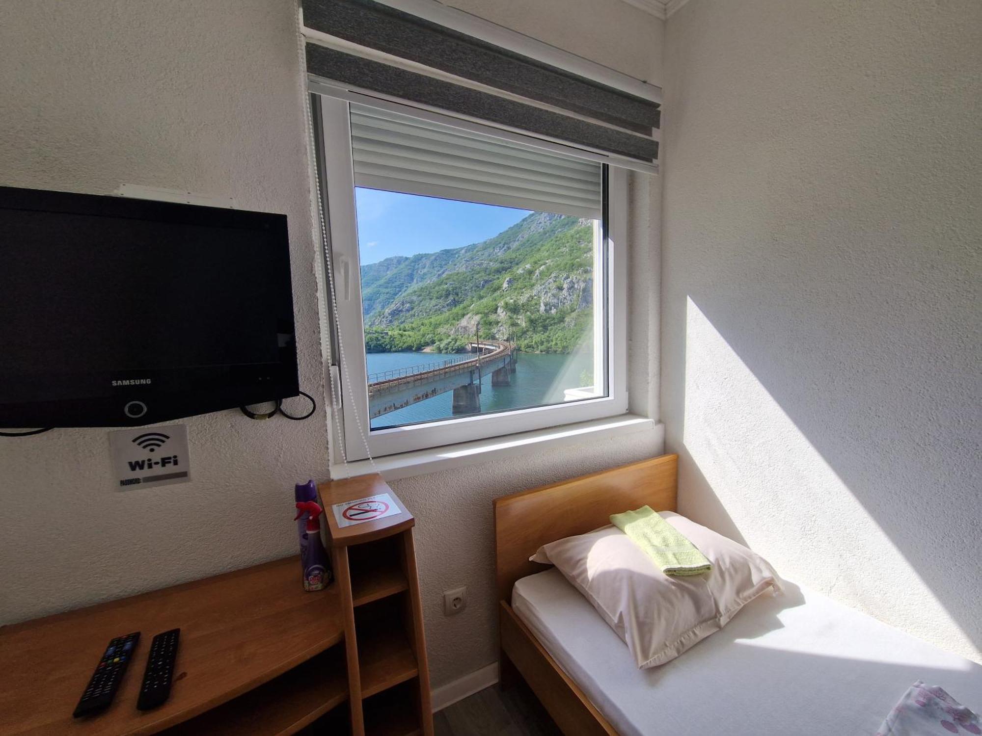 Visit Dreznica Villa โมสตาร์ ภายนอก รูปภาพ